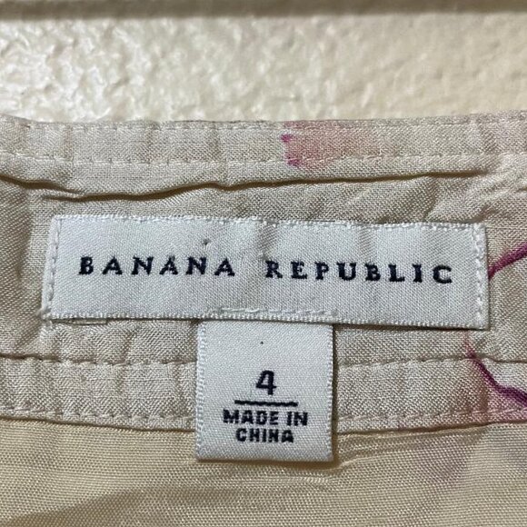 Y2K Banana Republic Women's Tiered Floral Pattern Silk Flare Midi Skirt Size 4 - Picture 3 of 5